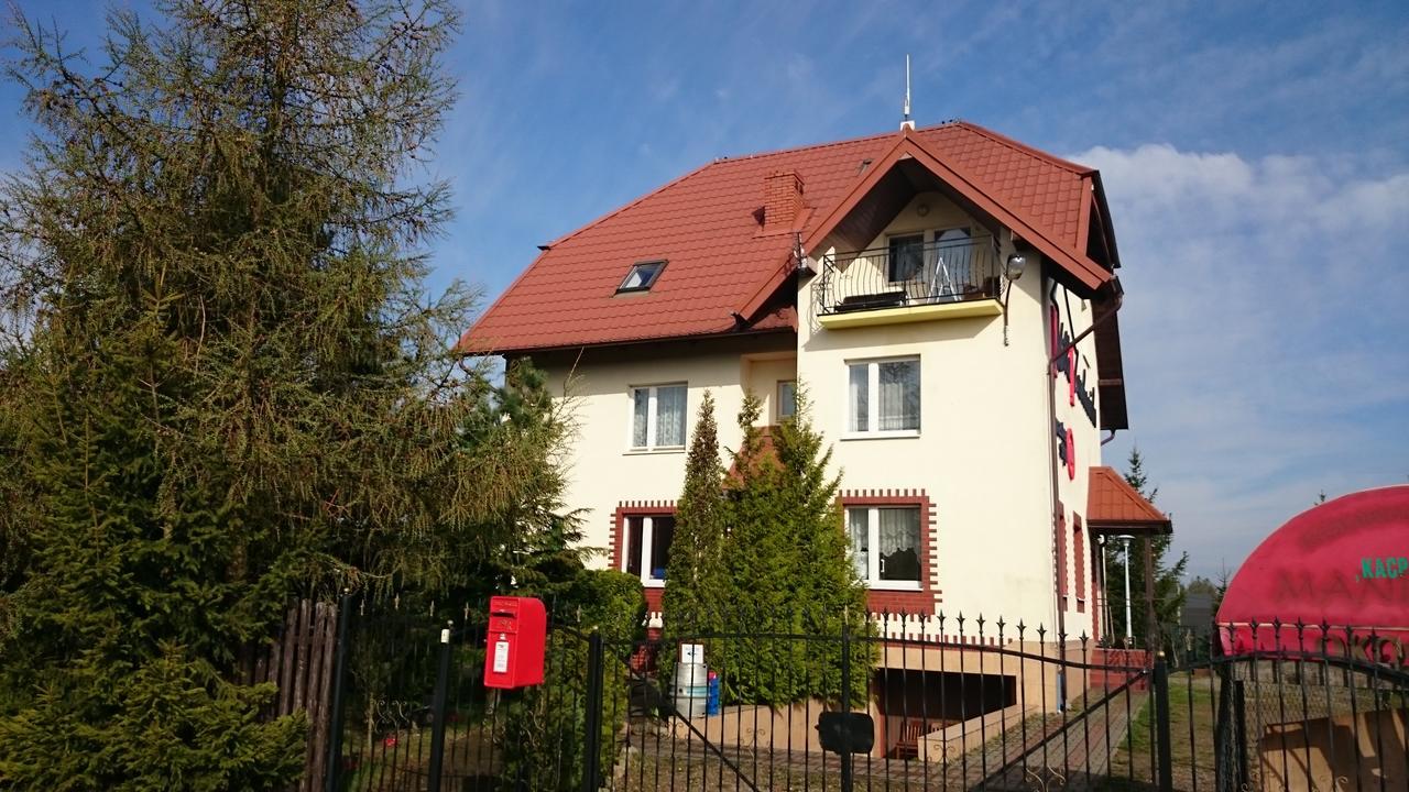 Willa Zamkowisko Голубе Екстериор снимка
